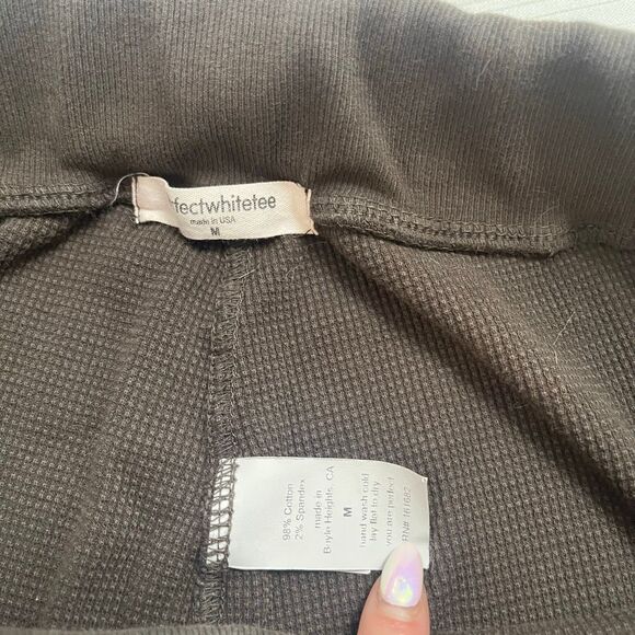 Perfect White Tee Brown Waffle Knit Joggers Sweatpants Size Medium - Picture 2 of 8